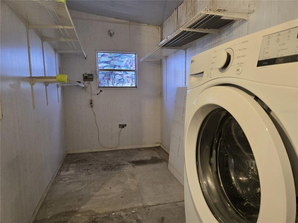 For Sale: $115,000 (2 beds, 2 baths, 1656 Square Feet)