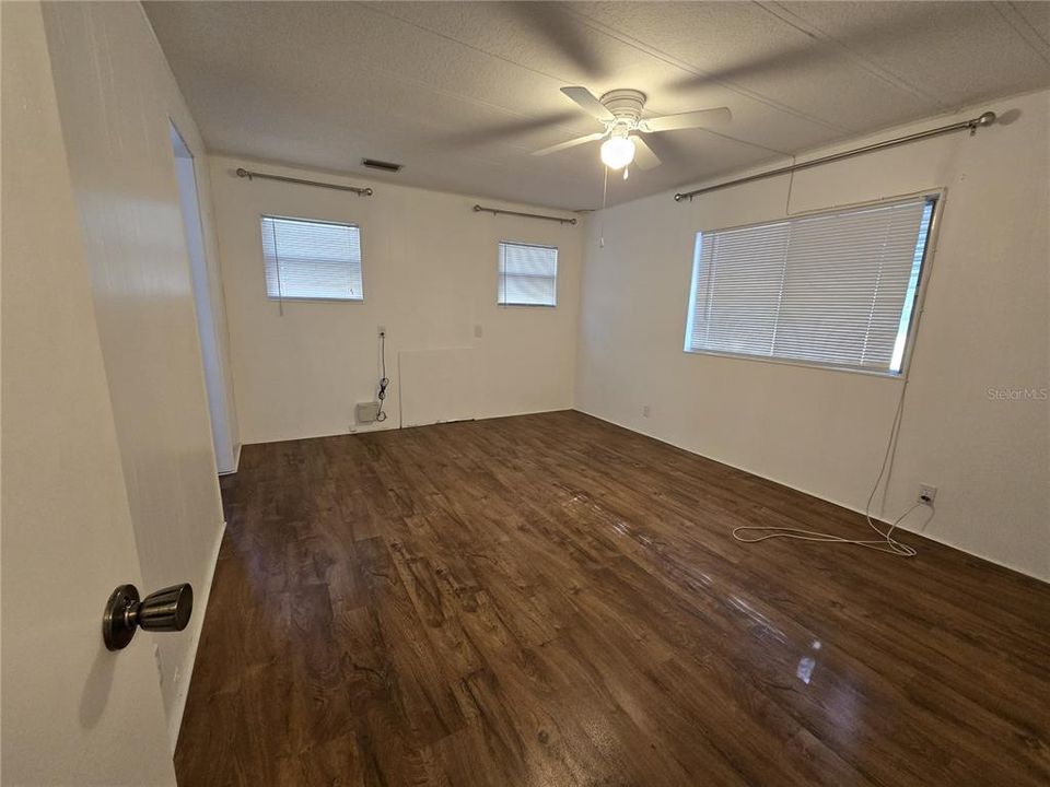 For Sale: $115,000 (2 beds, 2 baths, 1656 Square Feet)