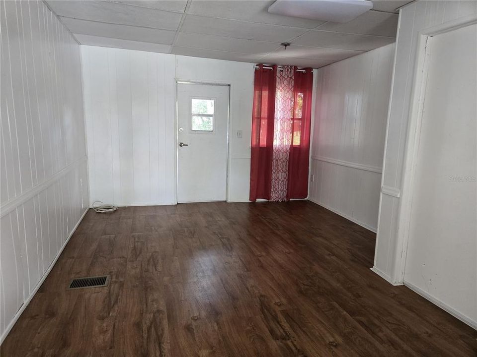 For Sale: $115,000 (2 beds, 2 baths, 1656 Square Feet)