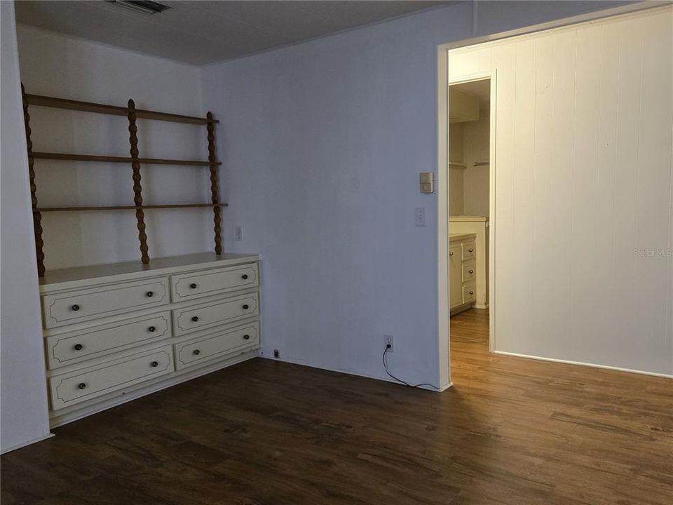 For Sale: $115,000 (2 beds, 2 baths, 1656 Square Feet)