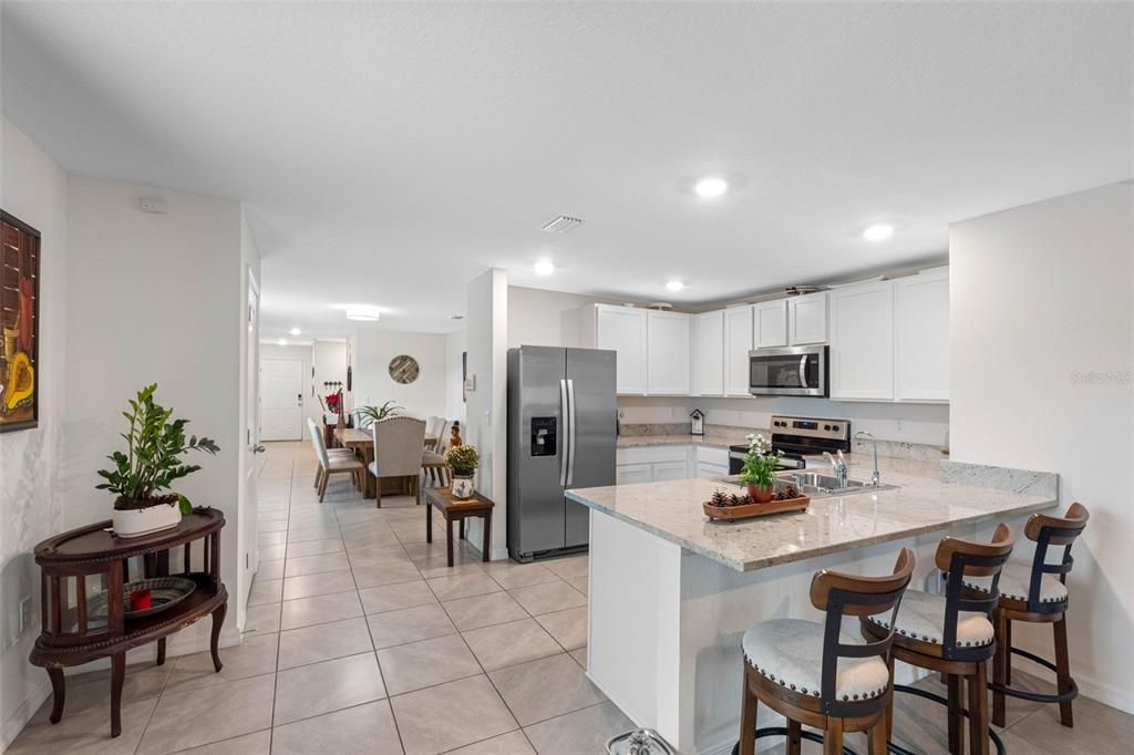 На продажу: $364,900 (3 спален, 2 ванн, 1566 Квадратных фут)