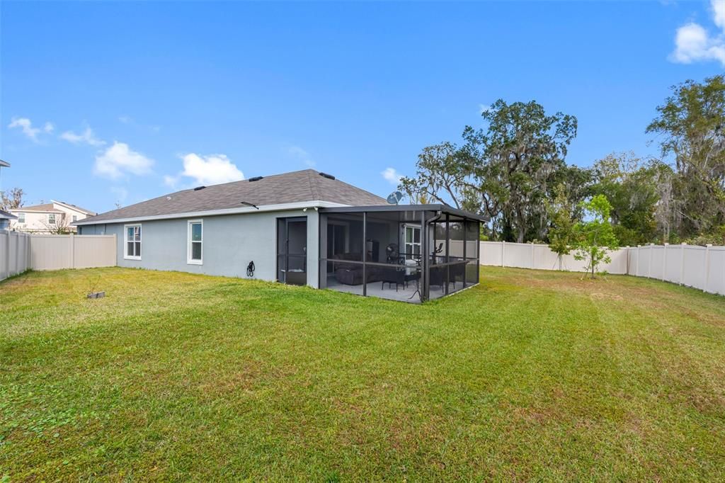 На продажу: $364,900 (3 спален, 2 ванн, 1566 Квадратных фут)