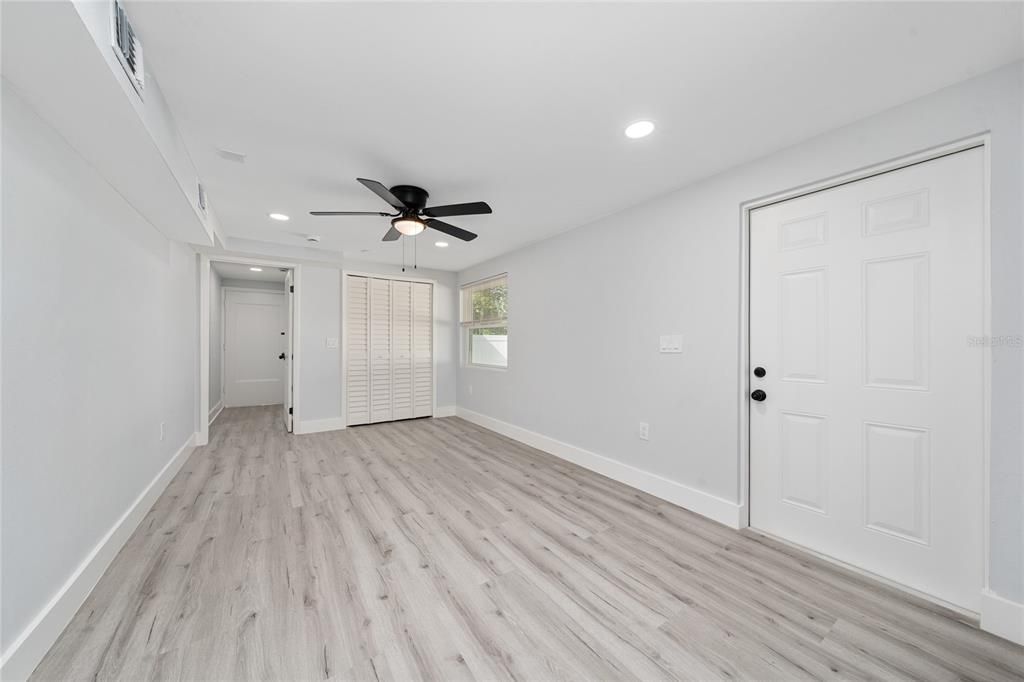 For Sale: $404,990 (3 beds, 2 baths, 1356 Square Feet)