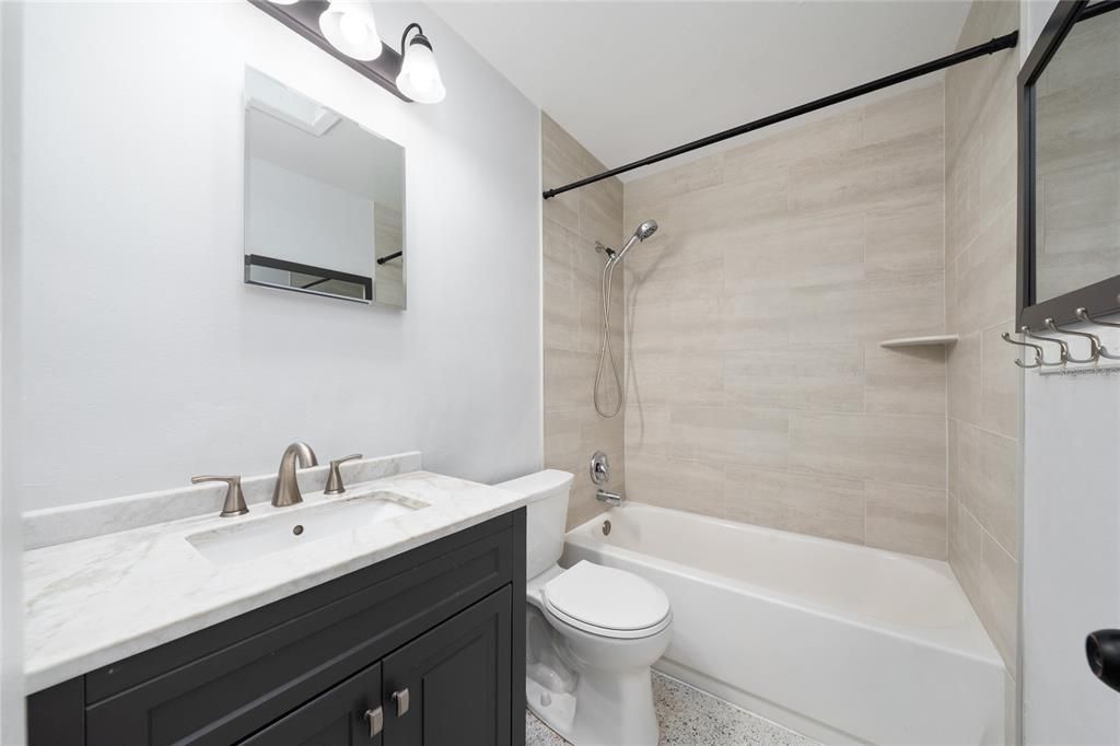 For Sale: $404,990 (3 beds, 2 baths, 1356 Square Feet)