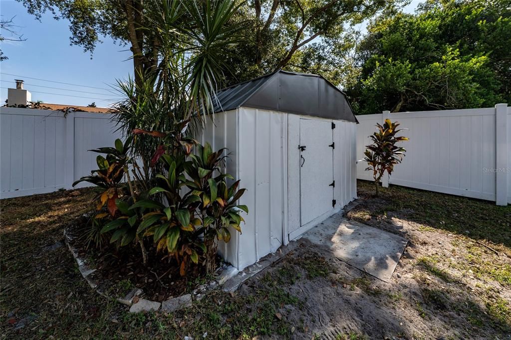 For Sale: $404,990 (3 beds, 2 baths, 1356 Square Feet)