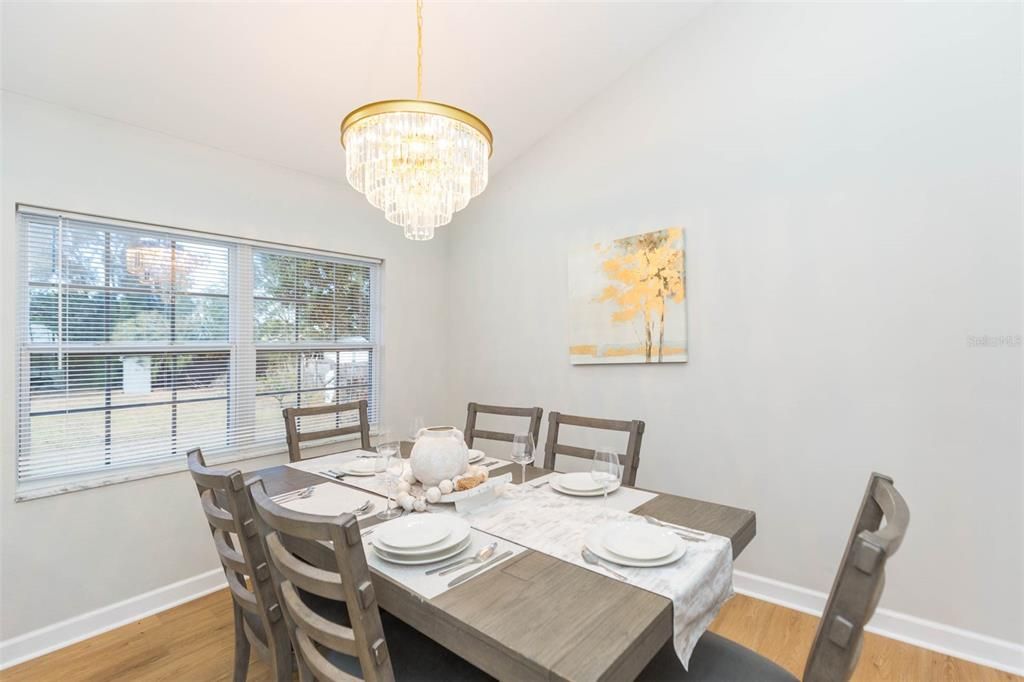 待售: $500,000 (4 贝兹, 3 浴室, 2539 平方英尺)