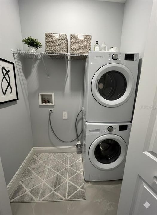 For Rent: $2,300 (4 beds, 2 baths, 1686 Square Feet)