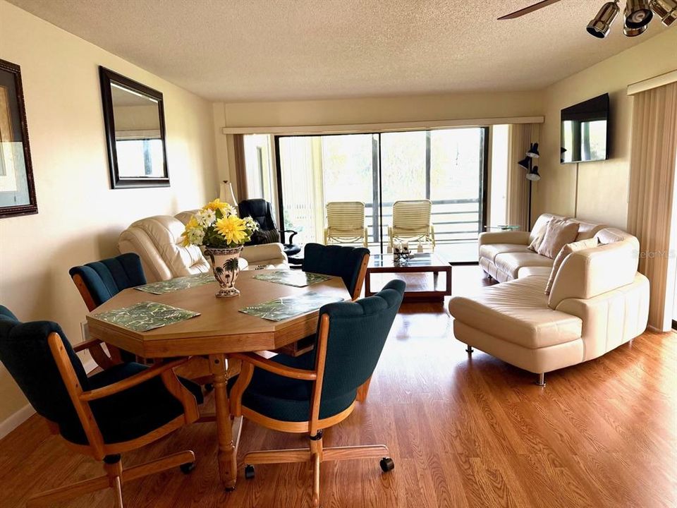 For Rent: $5,000 (2 beds, 2 baths, 1191 Square Feet)