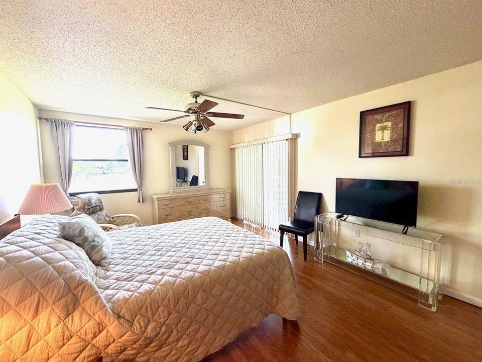For Rent: $5,000 (2 beds, 2 baths, 1191 Square Feet)
