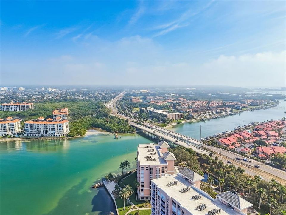 На продажу: $830,000 (2 спален, 2 ванн, 1516 Квадратных фут)