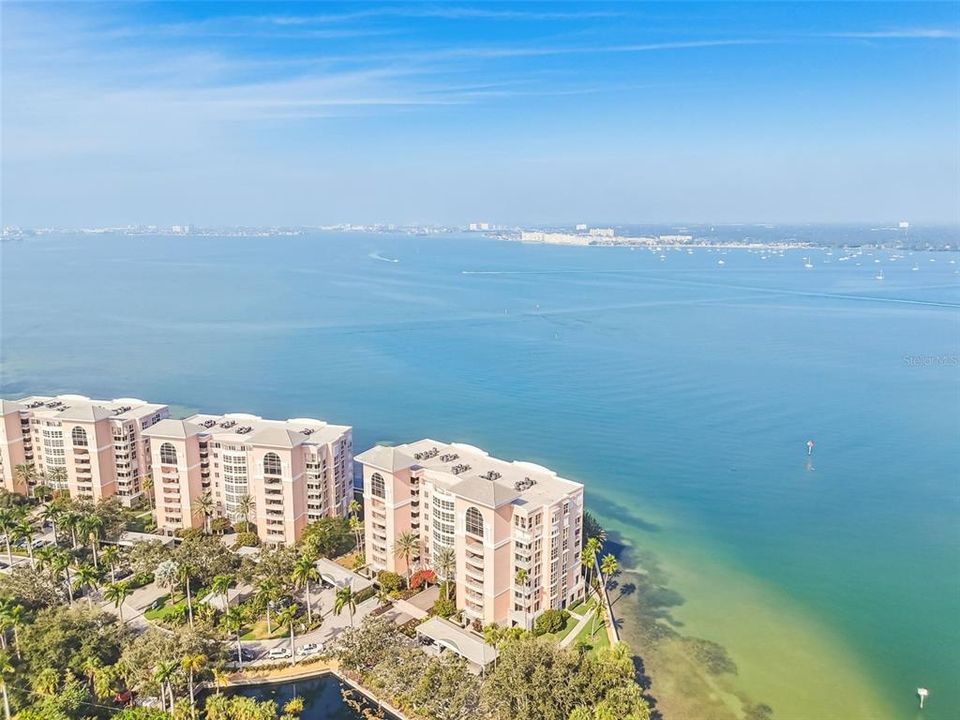 На продажу: $830,000 (2 спален, 2 ванн, 1516 Квадратных фут)