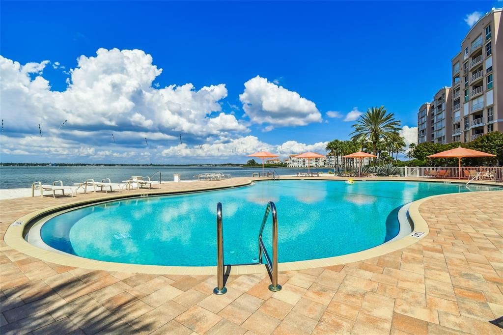 На продажу: $830,000 (2 спален, 2 ванн, 1516 Квадратных фут)