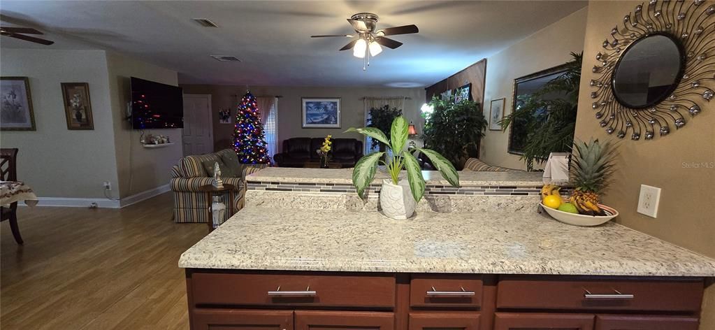 En Renta: $2,450 (3 camas, 2 baños, 1729 Pies cuadrados)