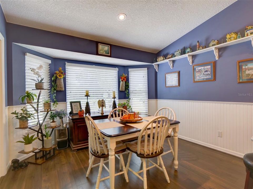 For Sale: $425,000 (3 beds, 2 baths, 2155 Square Feet)