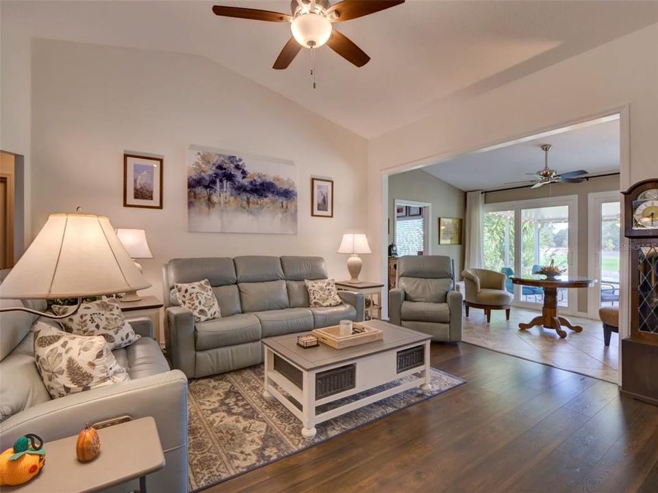 For Sale: $425,000 (3 beds, 2 baths, 2155 Square Feet)