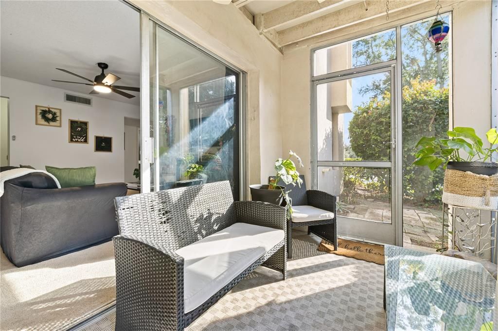 For Sale: $179,900 (2 beds, 2 baths, 1252 Square Feet)