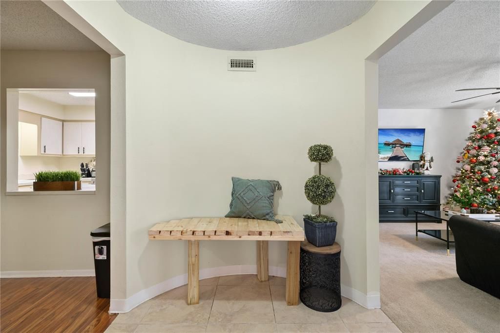 For Sale: $179,900 (2 beds, 2 baths, 1252 Square Feet)