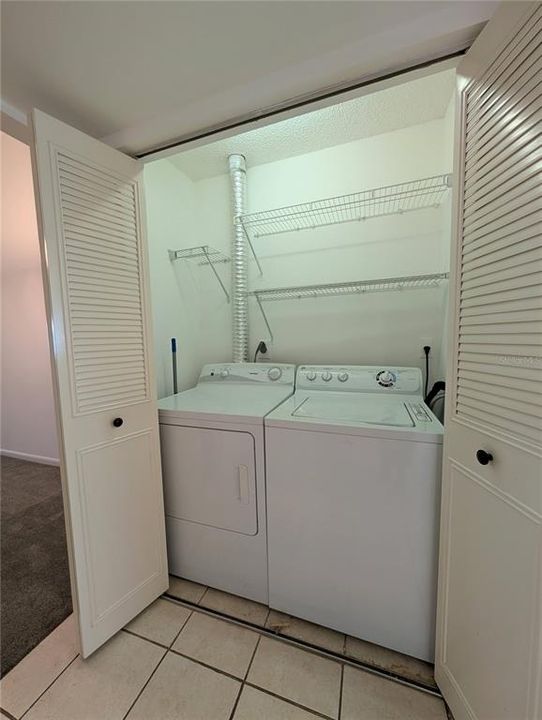 For Sale: $195,000 (2 beds, 2 baths, 1210 Square Feet)