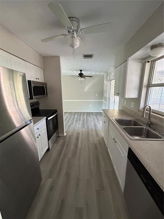 En Venta: $229,000 (2 camas, 2 baños, 1098 Pies cuadrados)