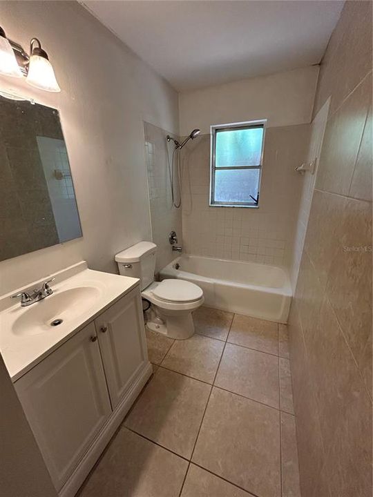 En Venta: $229,000 (2 camas, 2 baños, 1098 Pies cuadrados)