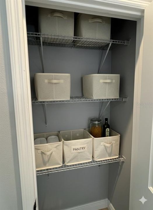 For Rent: $2,300 (4 beds, 2 baths, 1686 Square Feet)