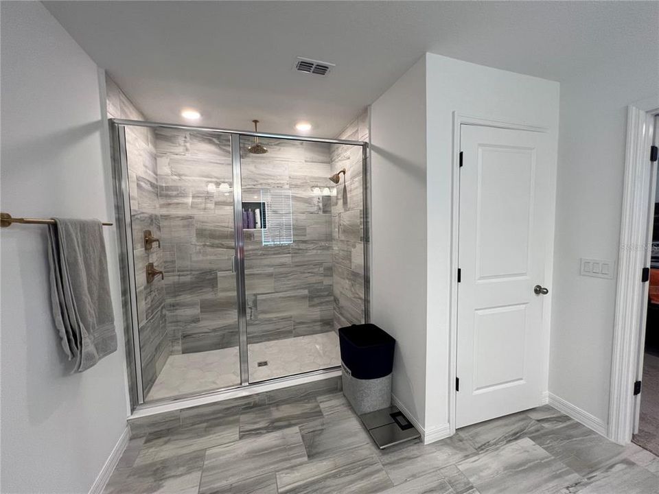 待售: $649,990 (5 贝兹, 4 浴室, 3522 平方英尺)