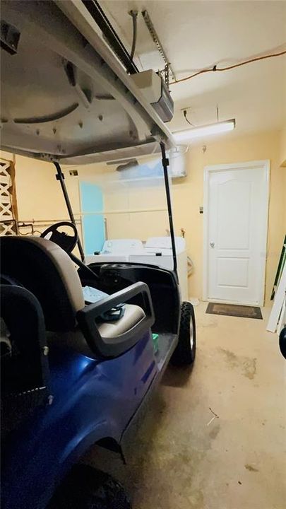 For Sale: $329,000 (2 beds, 1 baths, 988 Square Feet)