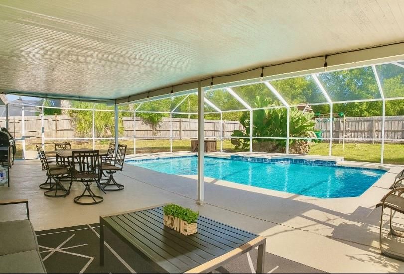 En Venta: $268,000 (3 camas, 2 baños, 933 Pies cuadrados)