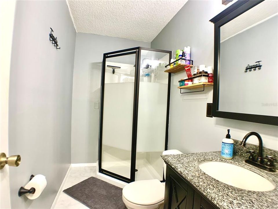 En Venta: $268,000 (3 camas, 2 baños, 933 Pies cuadrados)