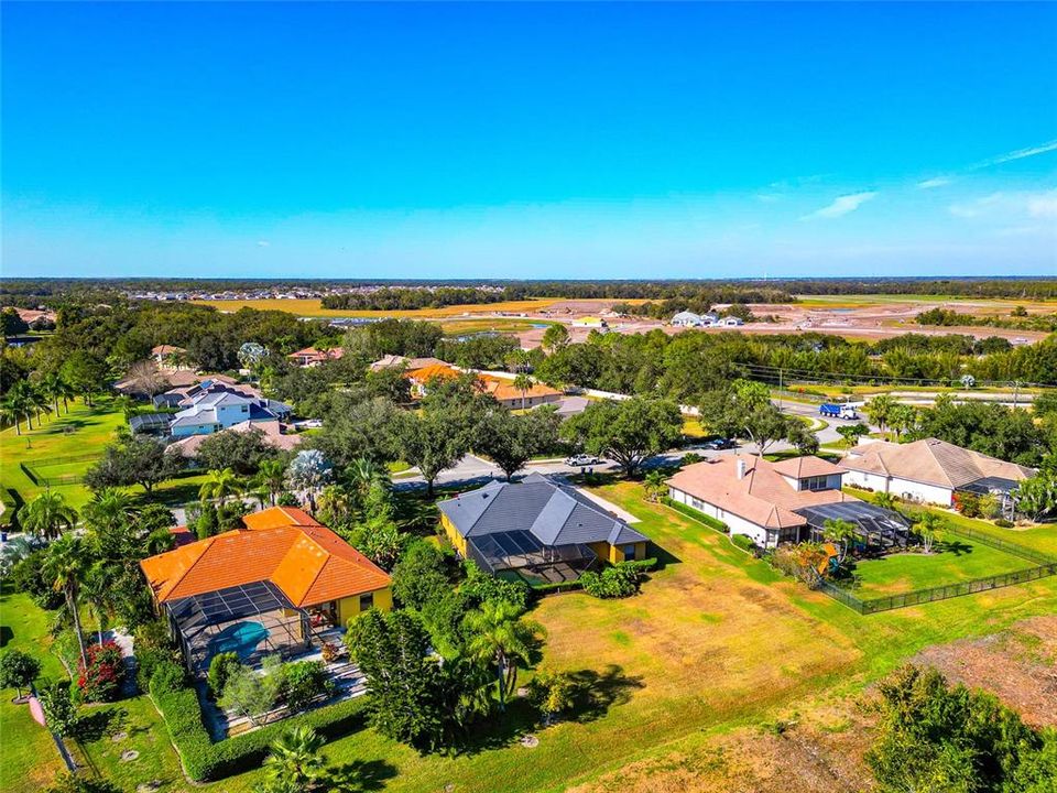 For Sale: $885,000 (4 beds, 3 baths, 2734 Square Feet)