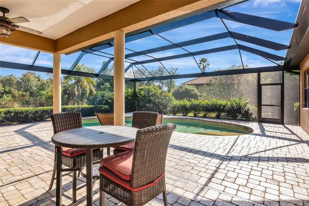 For Sale: $885,000 (4 beds, 3 baths, 2734 Square Feet)