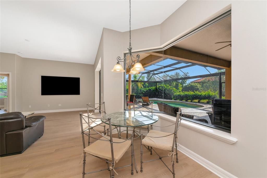 For Sale: $885,000 (4 beds, 3 baths, 2734 Square Feet)