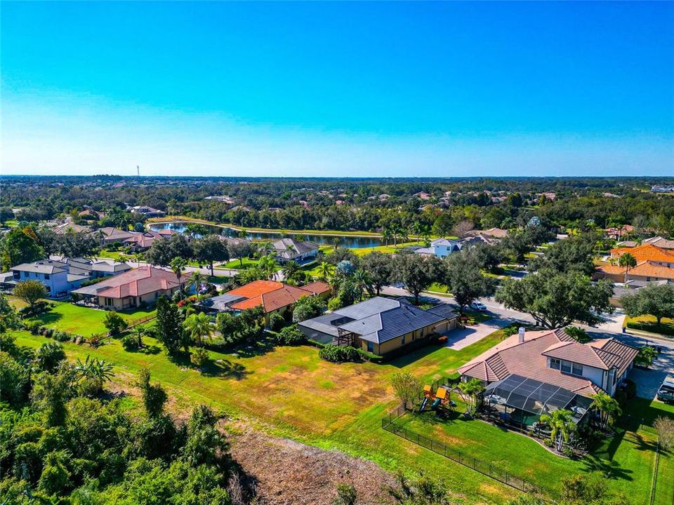 For Sale: $885,000 (4 beds, 3 baths, 2734 Square Feet)