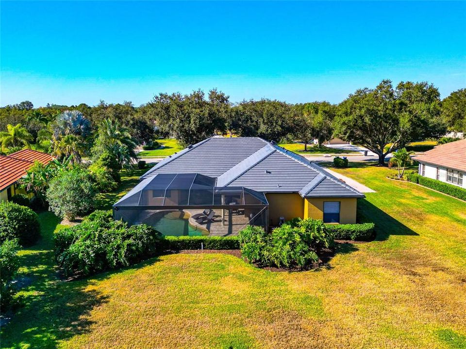 For Sale: $885,000 (4 beds, 3 baths, 2734 Square Feet)