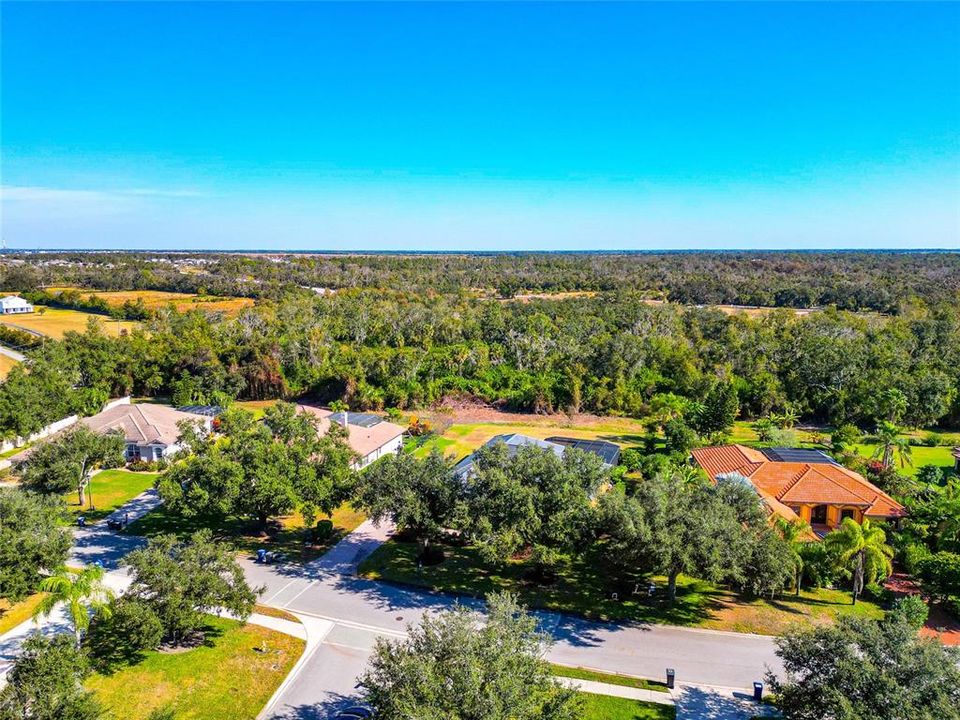 For Sale: $885,000 (4 beds, 3 baths, 2734 Square Feet)