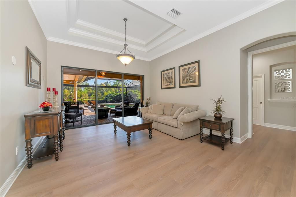 For Sale: $885,000 (4 beds, 3 baths, 2734 Square Feet)