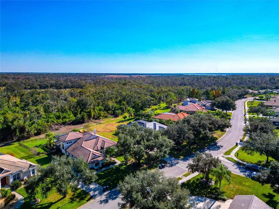 For Sale: $885,000 (4 beds, 3 baths, 2734 Square Feet)