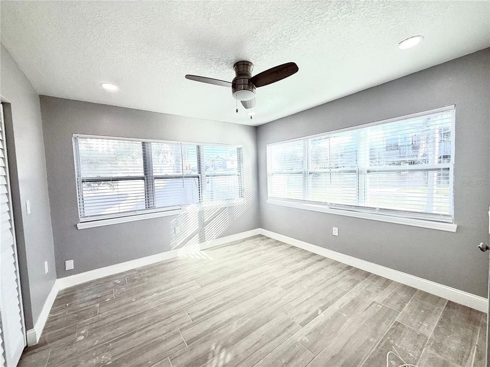 For Rent: $2,400 (2 beds, 2 baths, 1125 Square Feet)