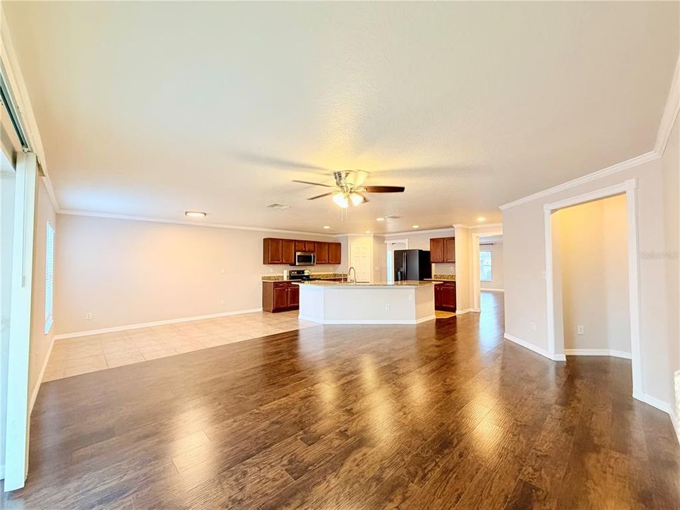 For Sale: $474,900 (4 beds, 3 baths, 2759 Square Feet)