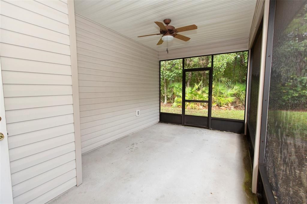 For Rent: $1,975 (3 beds, 2 baths, 1380 Square Feet)