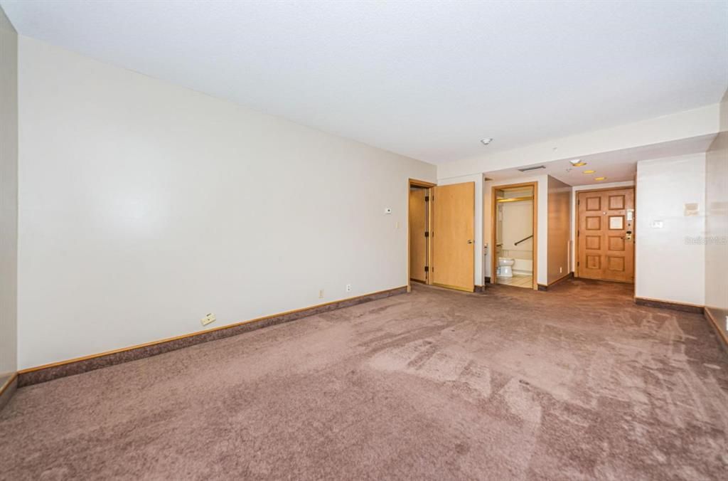 For Rent: $1,850 (2 beds, 2 baths, 1210 Square Feet)