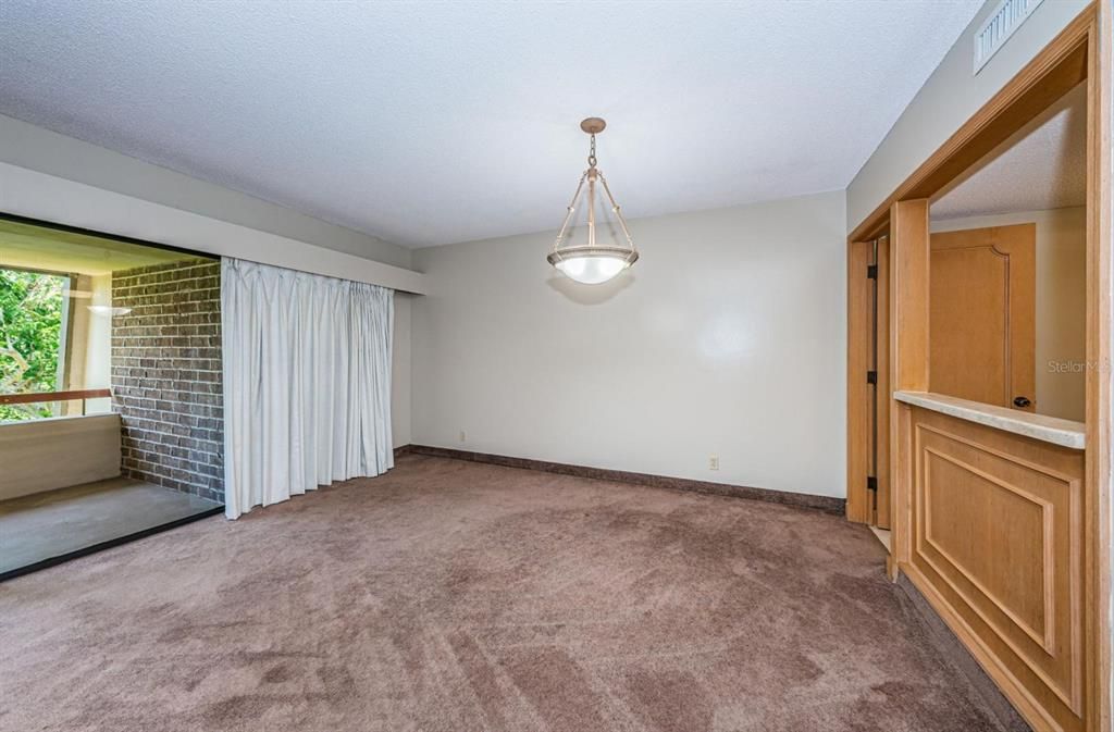 For Rent: $1,850 (2 beds, 2 baths, 1210 Square Feet)