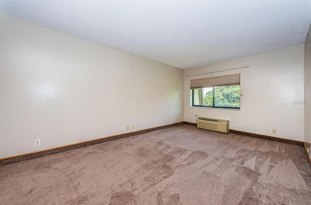 For Rent: $1,850 (2 beds, 2 baths, 1210 Square Feet)