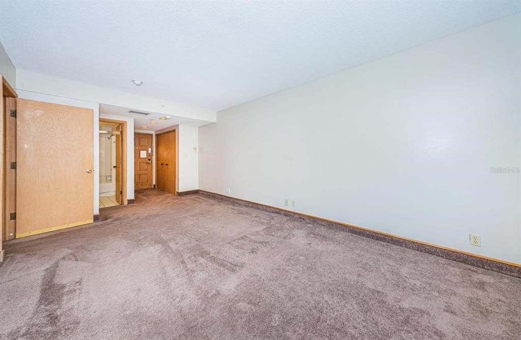 For Rent: $1,850 (2 beds, 2 baths, 1210 Square Feet)