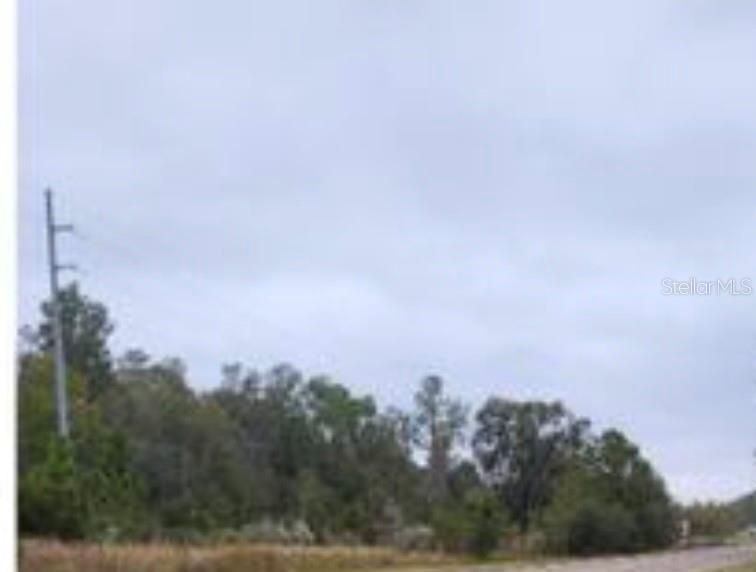 На продажу: $200,000 (6.90 acres)