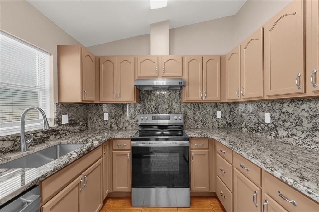 En Renta: $1,860 (4 camas, 2 baños, 1388 Pies cuadrados)