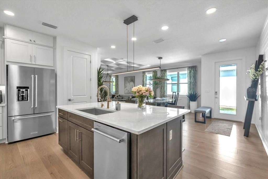 出租: $2,950 (2 贝兹, 2 浴室, 1804 平方英尺)