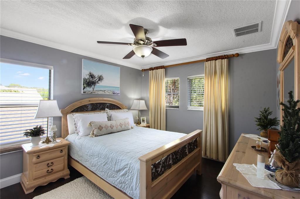 На продажу: $599,000 (4 спален, 3 ванн, 3219 Квадратных фут)