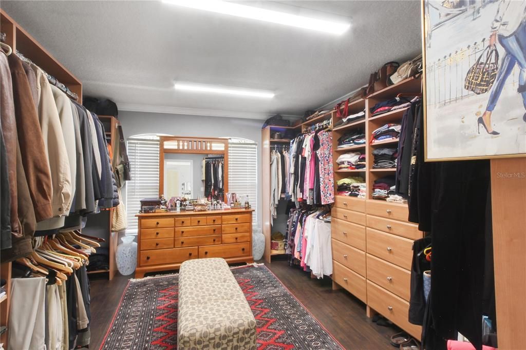 На продажу: $599,000 (4 спален, 3 ванн, 3219 Квадратных фут)