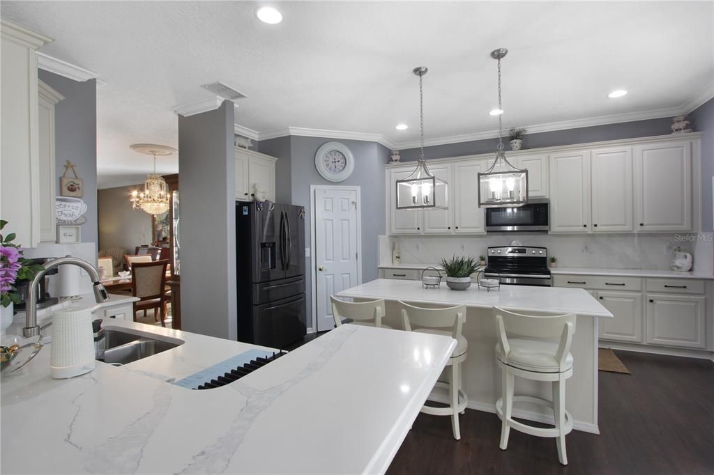 На продажу: $599,000 (4 спален, 3 ванн, 3219 Квадратных фут)